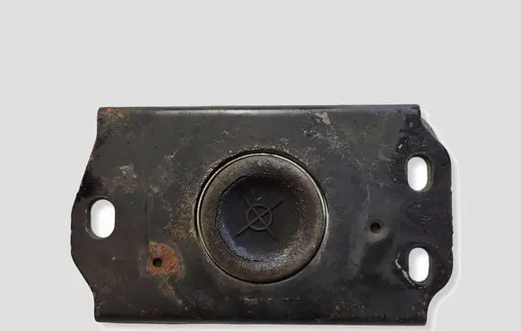 Opel Vivaro Engine mounting bracket 8200378211
