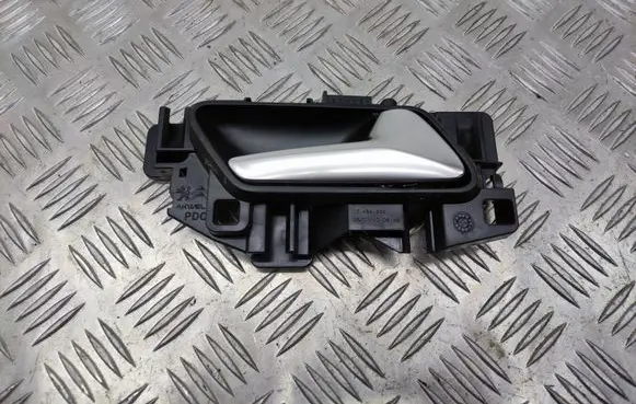 Opel Crossland X Front door interior handle 13484998