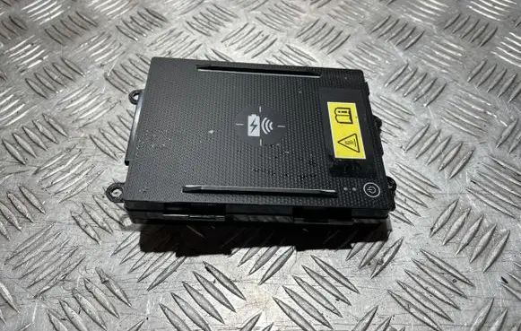 Honda ZR-V Wireless charging module 8A370-T20-X021-M1
