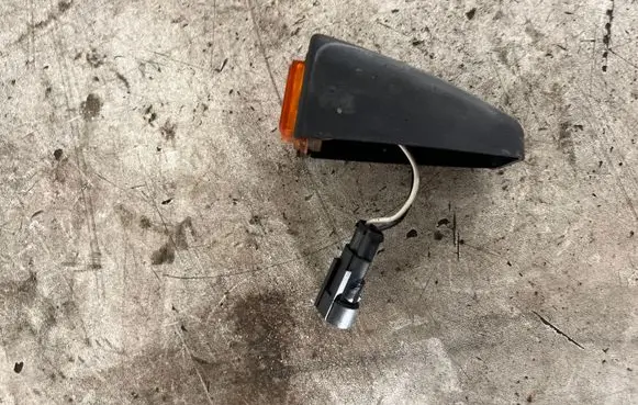 Iveco Daily 6th gen Front indicator light
