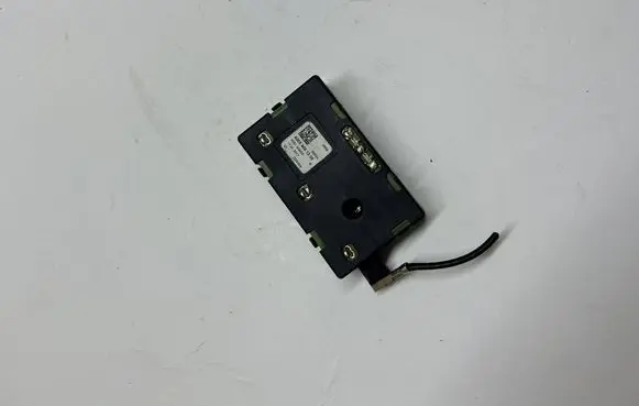 Mercedes-Benz C W205 Aerial antenna amplifier A2059051205 17012017 WS1AG400