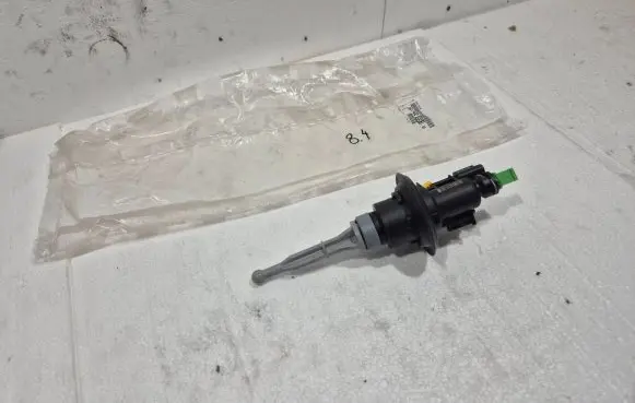 Clutch master cylinder
