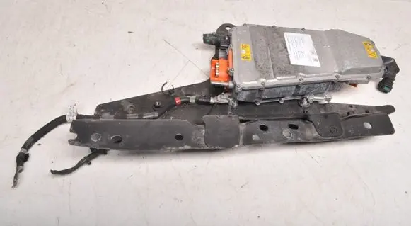 Land Rover Range Rover Evoque L551 Voltage converter inverter L8D275520AH