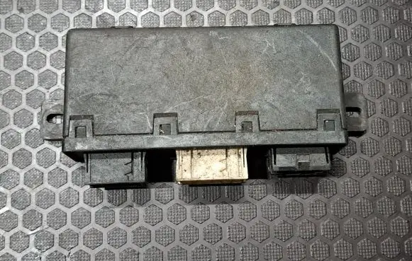 BMW 5 E39 Other control units/modules 613583748069 83748069