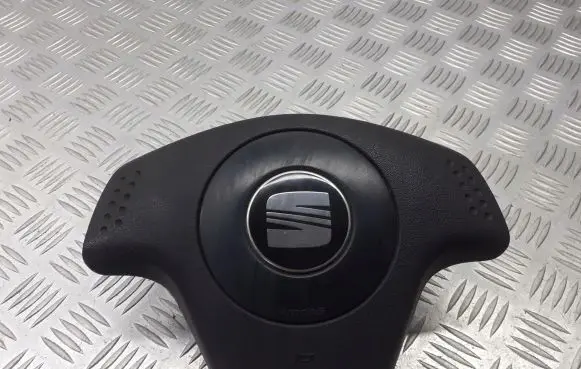 Seat Ibiza III (6L) Steering wheel airbag 6L0880201