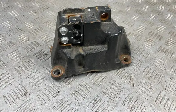 KIA Sportage Gearbox mounting bracket