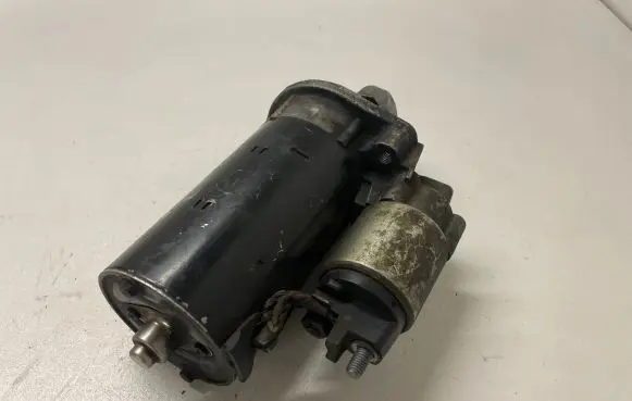 Mercedes-Benz C W203 Starter motor A0051516601 0001109250