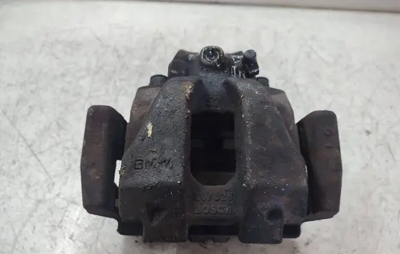 BMW X4 F26 Front brake caliper