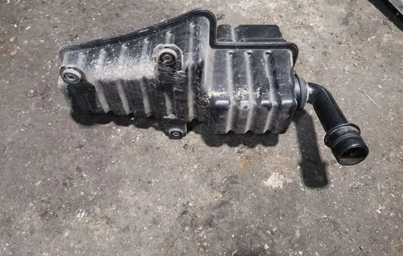 Intake resonator