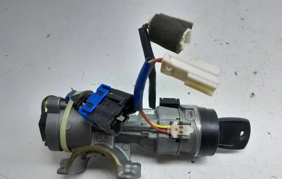 SsangYong Korando Ignition lock 8697034001