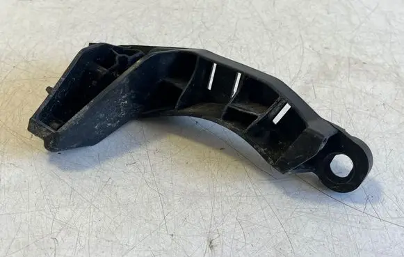 Audi Q2 - Front bumper mounting bracket 81A807183A