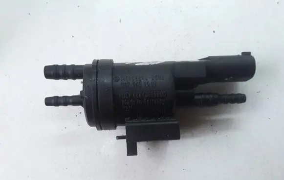 Mercedes-Benz C W203 Vacuum valve 0025401497 48B43625B00