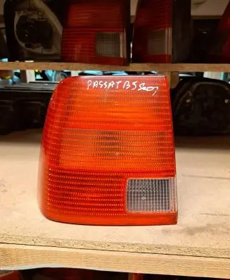 Volkswagen PASSAT B5 Rear/tail lights 3B5945095F 3B5945095