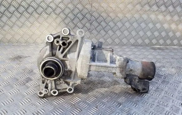 Gearbox transfer box case