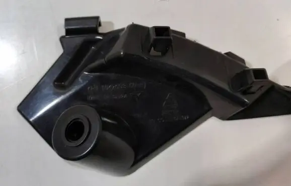 Tesla Model S Front bumper mounting bracket 1020792-00-B 102079200B 1020792