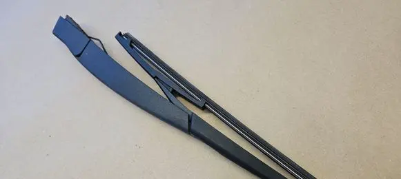 Mercedes-Benz GL X164 Rear wiper blade A1648201940 1648201940