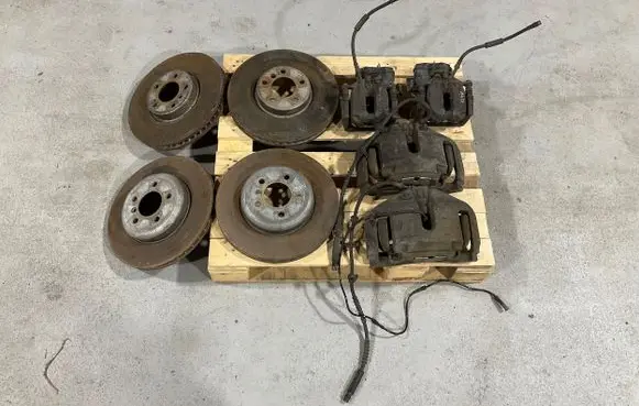 BMW 5 F10 F11 Brake discs and calipers set 6036 4424 6898729