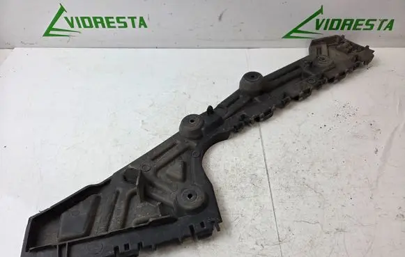 Nissan NV300 Rear bumper mounting bracket 852243619R 93867939