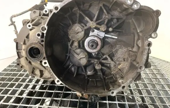 Volvo S70 V70 V70 XC Manual 5 speed gearbox 1023822