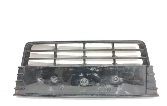 Ford Focus Front bumper lower grill BM5117K945E 0203B
