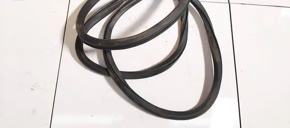 Volkswagen Golf Plus Rubber seal front coupe door 5m0867911b