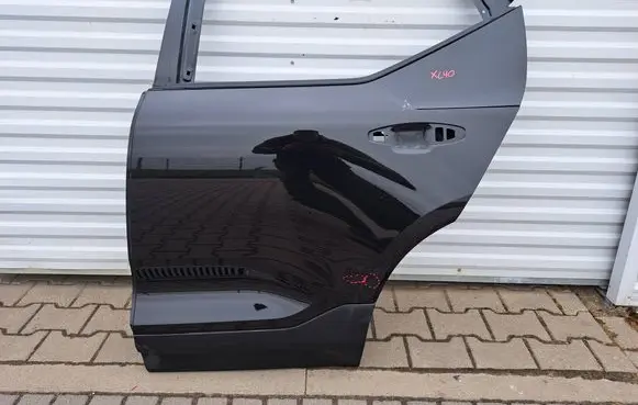 Volvo XC40 Rear door 