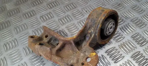 Fiat Ulysse Engine mount bracket 962184480