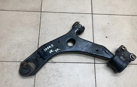 Mazda 5 Front lower control arm/wishbone
