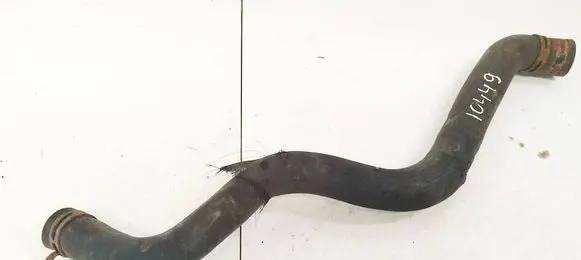 Engine coolant pipe/hose
