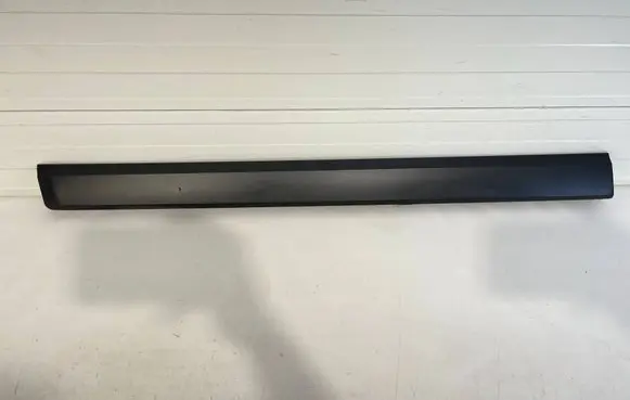 Volkswagen PASSAT B8 Front door trim (molding) 3G0854899C