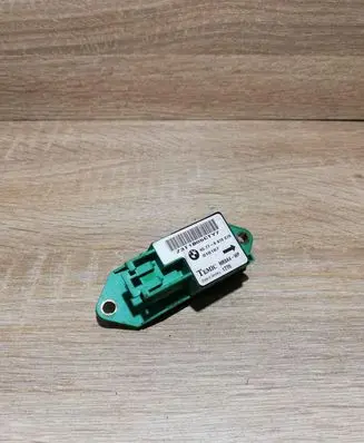 BMW 5 E39 Airbag deployment crash/impact sensor 6910678