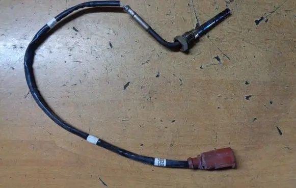 Skoda Fabia Mk2 (5J) Exhaust gas temperature sensor 03P906088E