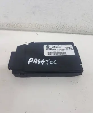 Volkswagen PASSAT CC Tailgate/trunk control unit/module 3C8919965 H01S0001