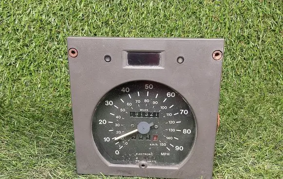 Iveco Daily 1st gen Speedometer (instrument cluster)
