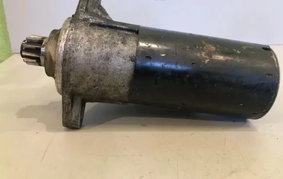 Volkswagen Touran I Starter motor 02E911023H