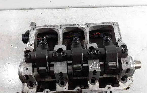 Volkswagen Polo Engine head 045103373H