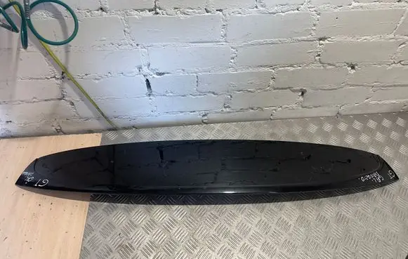 Tailgate/trunk spoiler