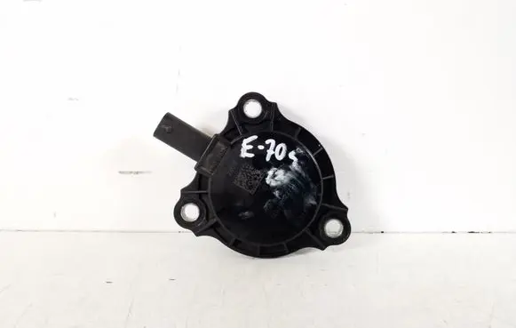 Mercedes-Benz C W205 Camshaft pulley/ VANOS A2761560490