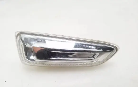 Opel Insignia B Front fender indicator light 13491089