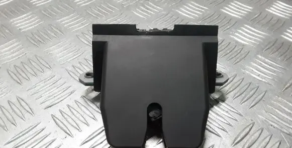 Volvo V40 Tailgate/trunk/boot lock/catch/latch 31440245