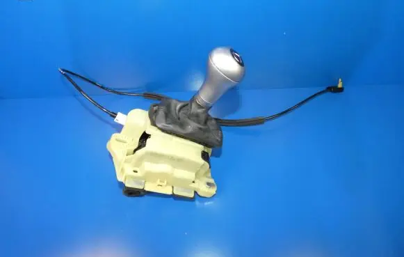 Mercedes-Benz CLC CL203 Gear shifter/selector A2032670327