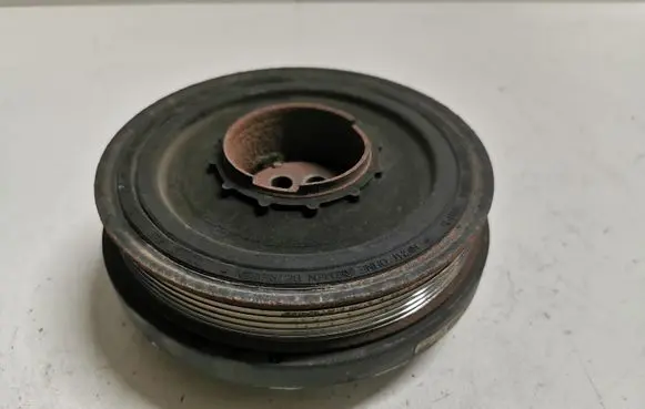 BMW 3 F30 F35 F31 Crankshaft pulley 10261936 8512072