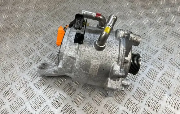 KIA Sportage Generator/alternator 373902M900