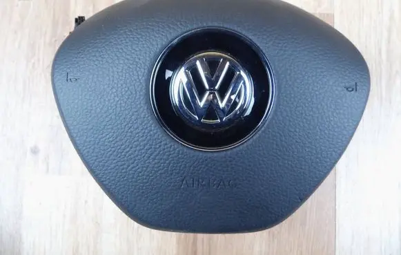 Steering wheel airbag