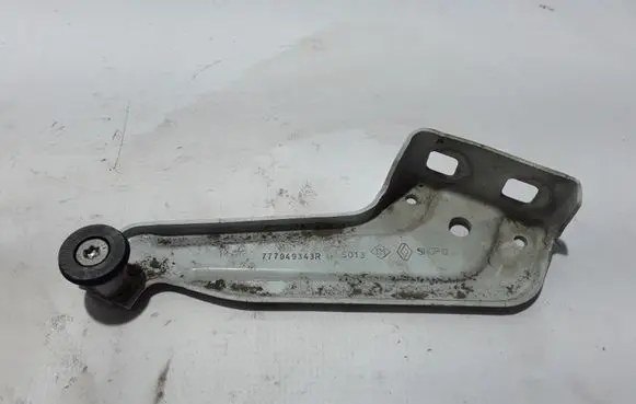Dacia Dokker Sliding door upper roller guide/hinge 777949343R
