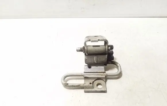 Audi A4 S4 B6 8E 8H Front door lower hinge 8E0831411B