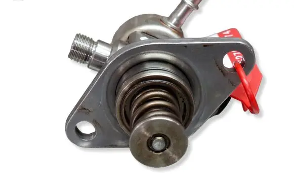 Peugeot 2008 I Mechanical fuel pump S27635774 9805614880