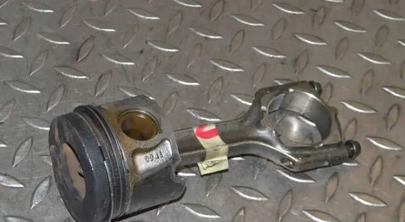 Piston