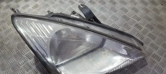Ford Focus Headlight/headlamp 205675C1 02151114