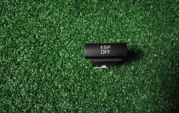Skoda Octavia Mk2 (1Z) ESP (stability program) switch 1Z0927134B